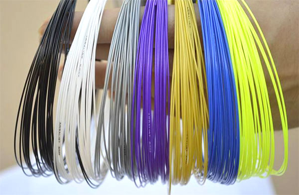 羽毛球拍線拉線磅數(shù)，球拍多少磅數(shù)合適（下）